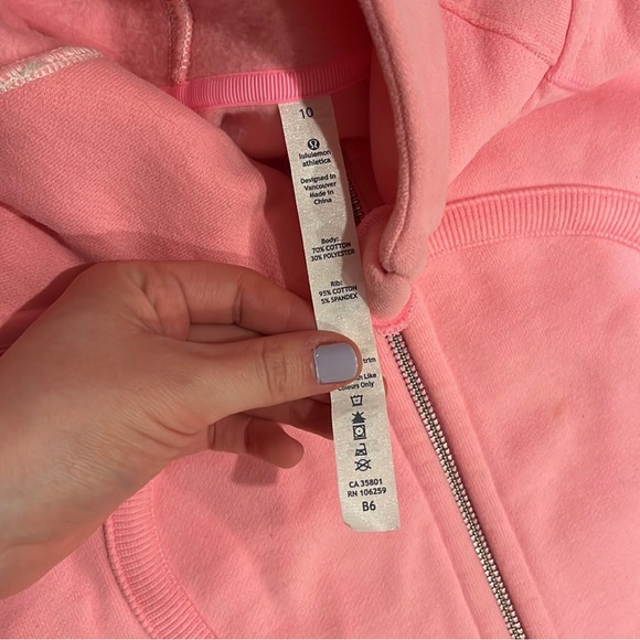 ❌SOLD❌ Lululemon | Full Zip Scuba Hoodie *Flaws* - Picture 5 of 5